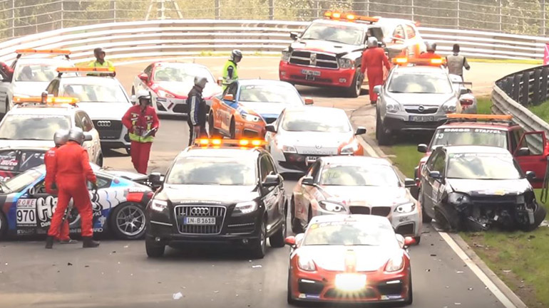 Πανικός λόγω διαρροής λαδιών!